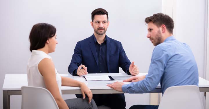 The Role of a Divorce Mediator