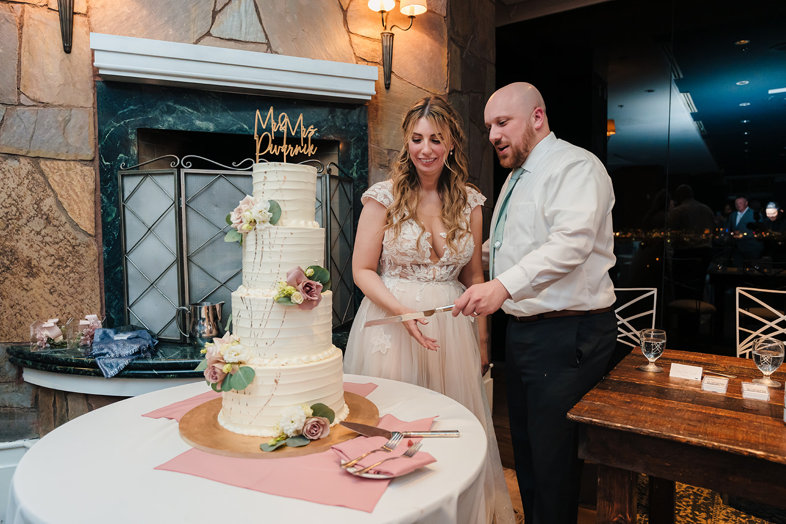 TOP 10 BEST WEDDING CAKE BAKERS IN LAS VEGAS, NV